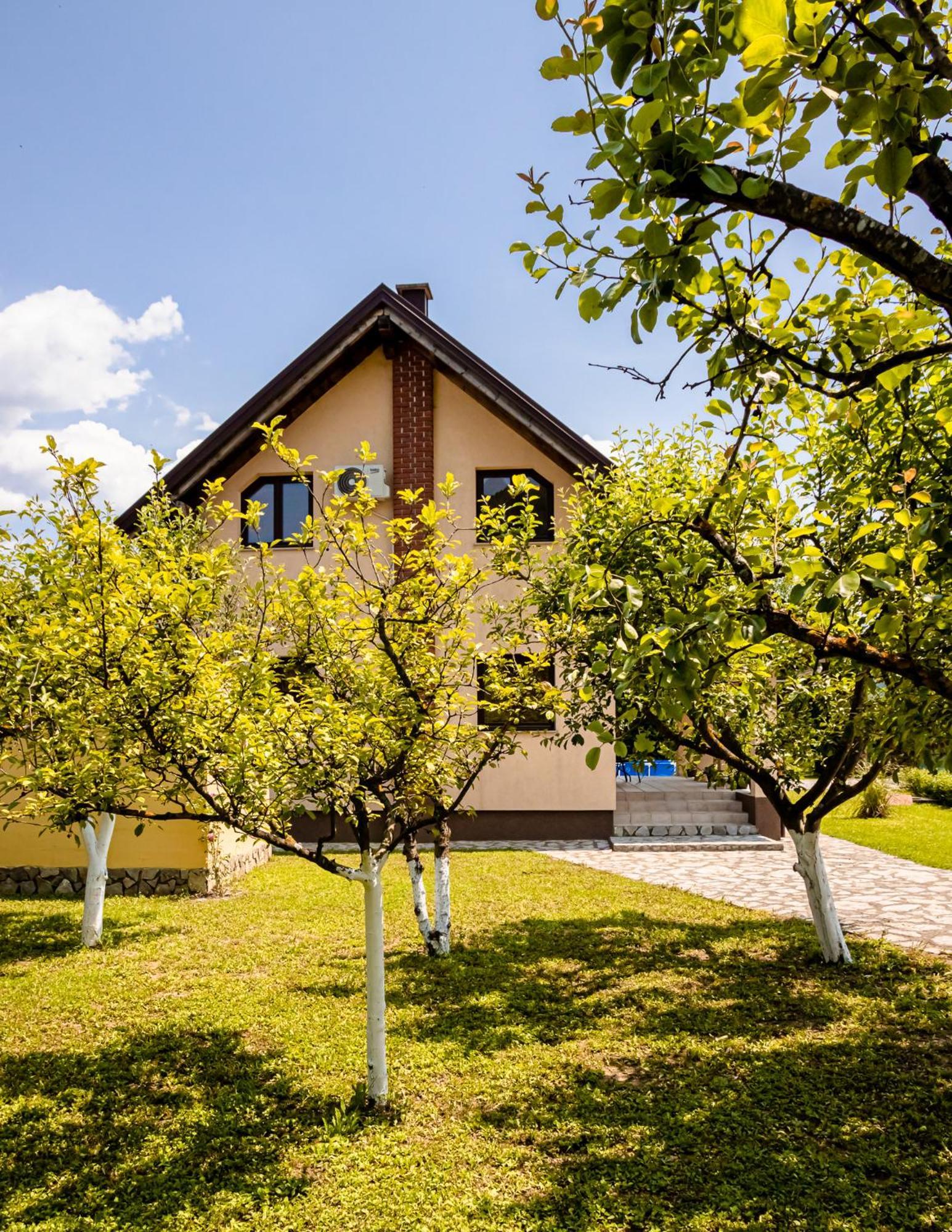 Holiday Home Avita Bihać Eksteriør bilde