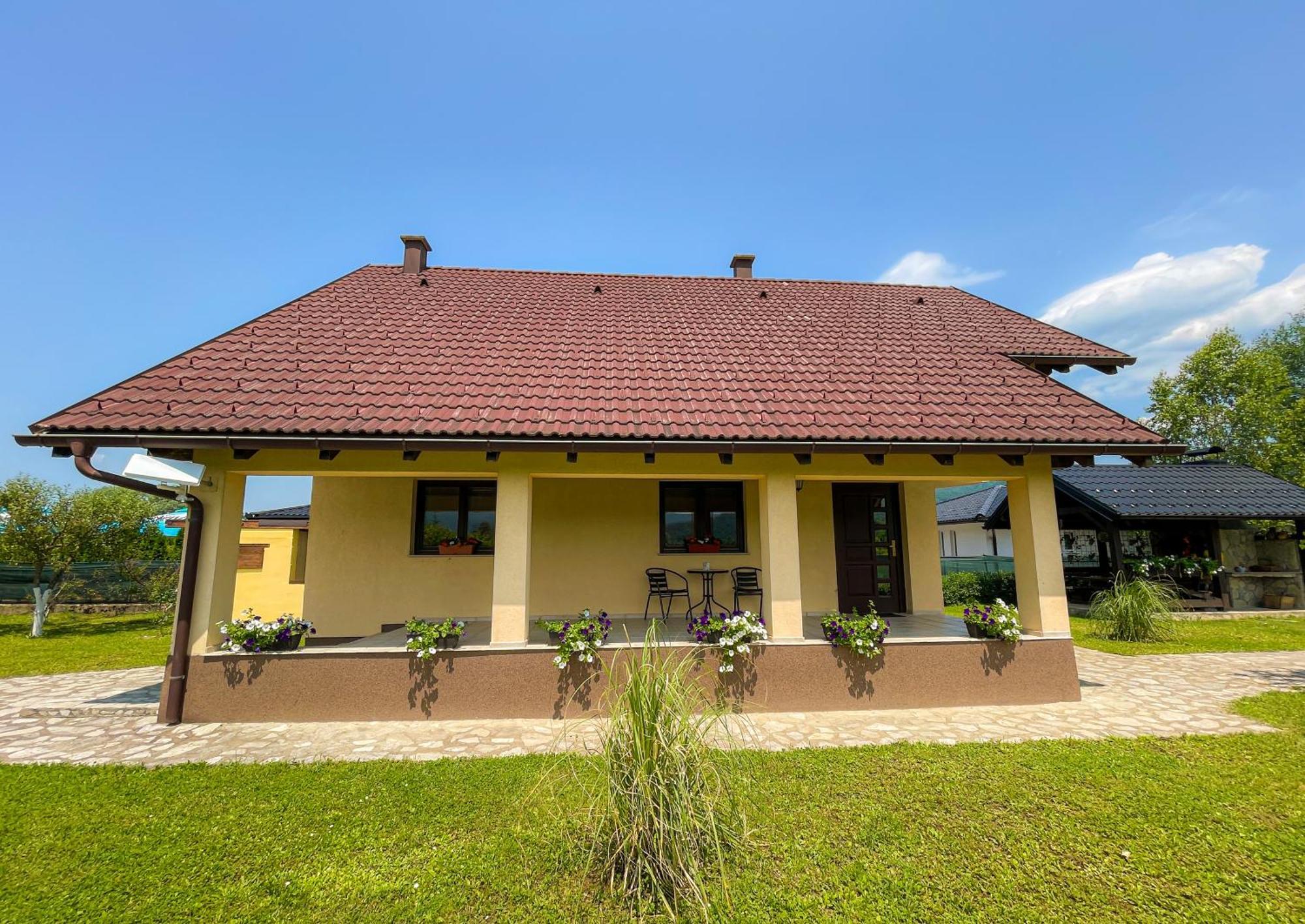 Holiday Home Avita Bihać Eksteriør bilde